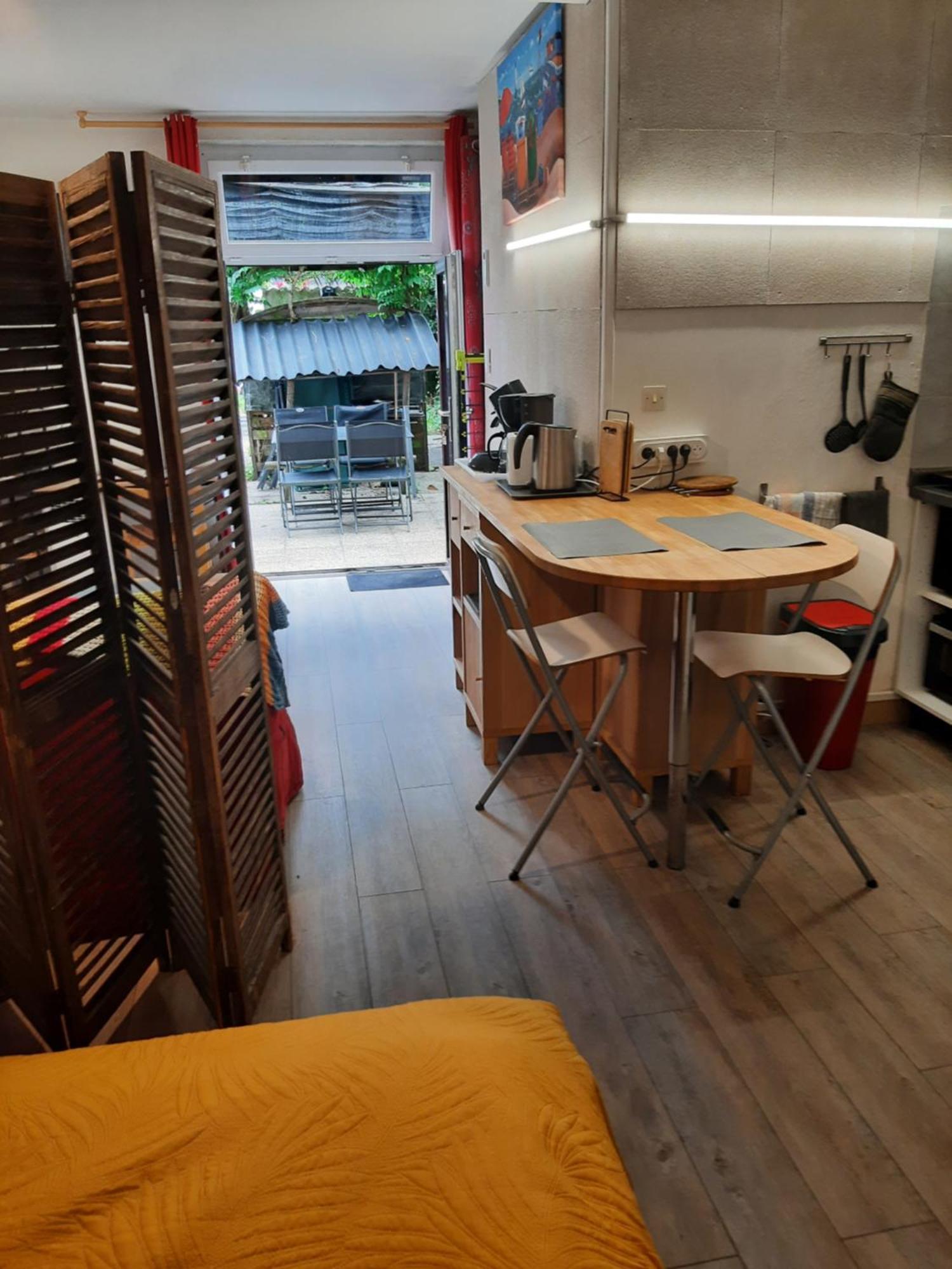 Duplex14H 1Er Etage Jardinet 1 Parking Ou Studio14B Rdc Terrasse Sans Parking La Rochelle  Kültér fotó