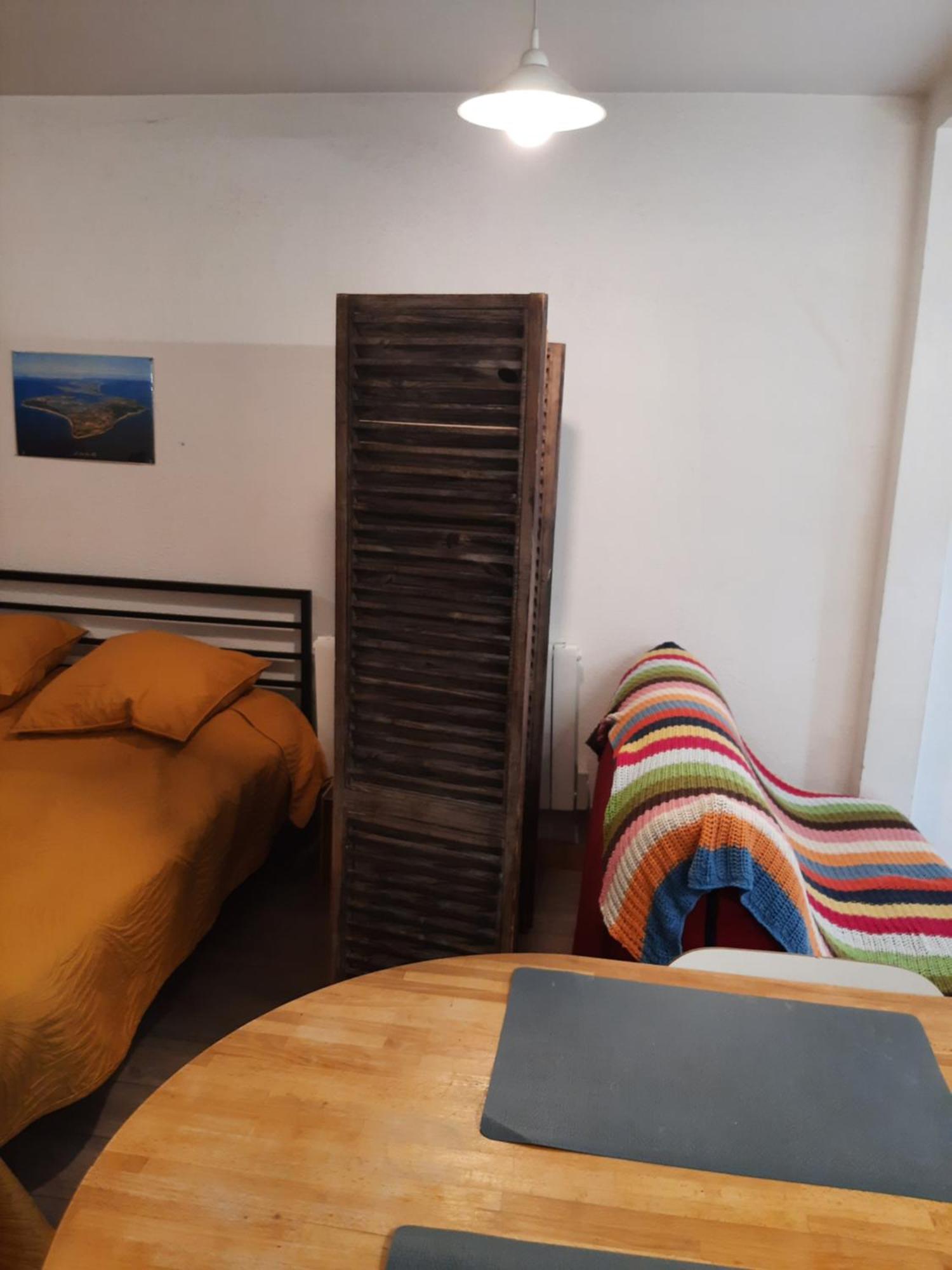 Duplex14H 1Er Etage Jardinet 1 Parking Ou Studio14B Rdc Terrasse Sans Parking La Rochelle  Kültér fotó
