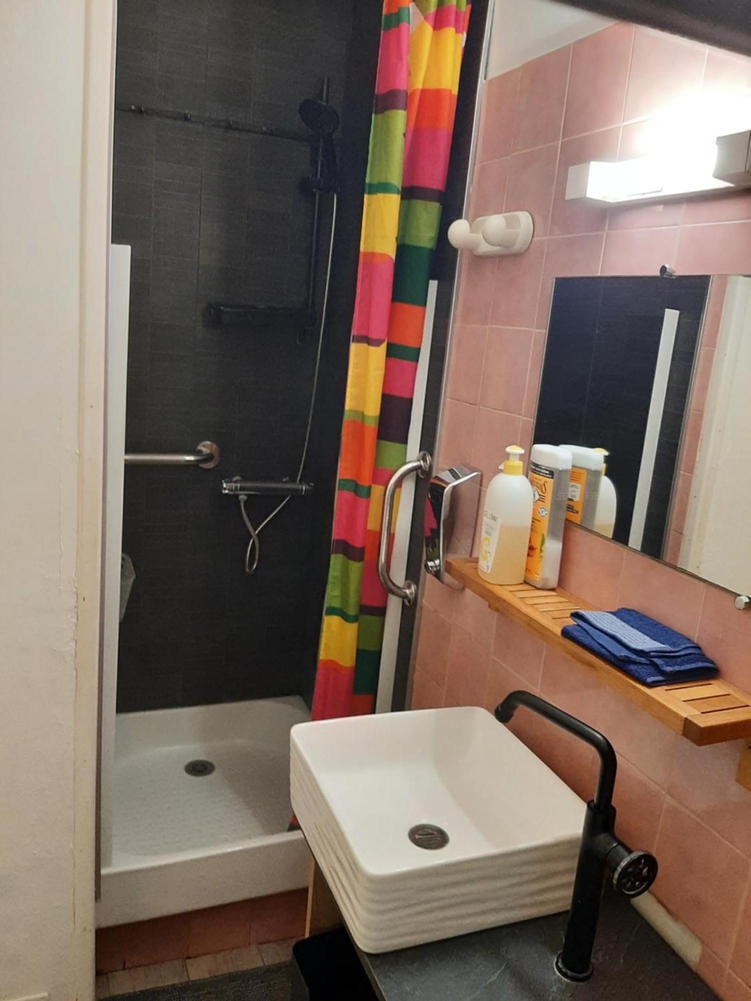 Duplex14H 1Er Etage Jardinet 1 Parking Ou Studio14B Rdc Terrasse Sans Parking La Rochelle  Kültér fotó