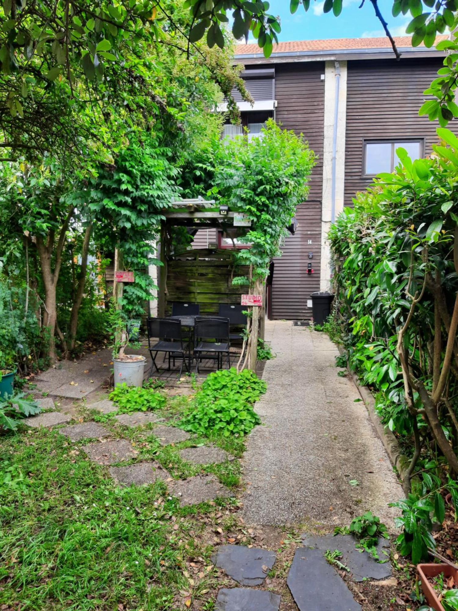 Duplex14H 1Er Etage Jardinet 1 Parking Ou Studio14B Rdc Terrasse Sans Parking La Rochelle  Kültér fotó